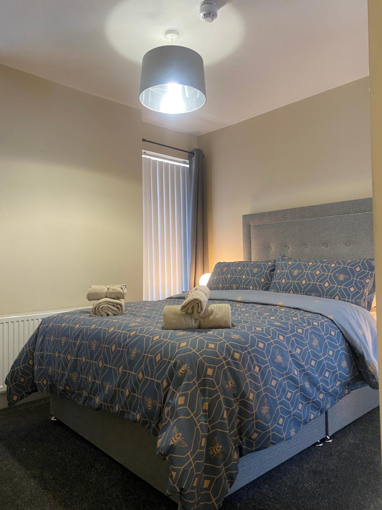 Roskeen Townhouse Белфаст Экстерьер фото